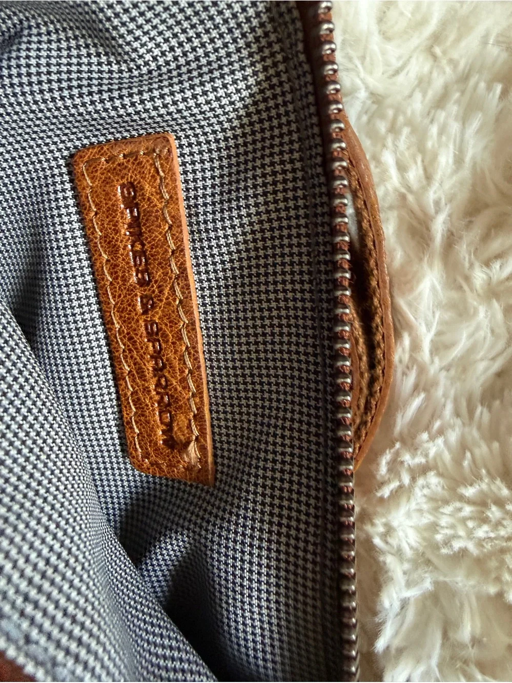 Spikes & Sparrow Missouri Leather Waist Bag in chesnut cognac Brown - Picture 2 of 10